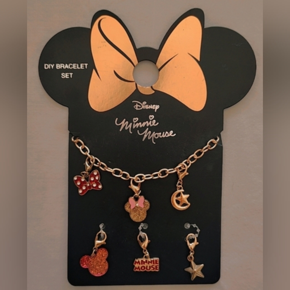Disney Interchangeable Gold Chain Bracelet🏰 - Picture 2 of 2